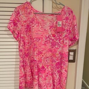 Etta V neck Lilly Pulitzer Tee Floral Pink Women's Top